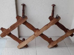 Portemanteau extensible en bois