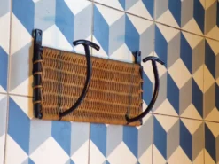 Porte manteau fer et rotin 1950