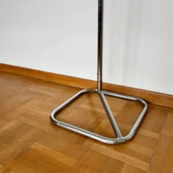 Porte-manteau fonctionnaliste