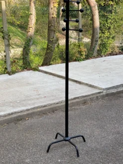 Porte manteau industriel vintage en acier noir