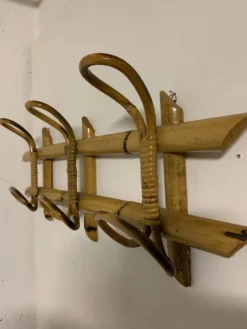 Portemanteau Italien en rotin