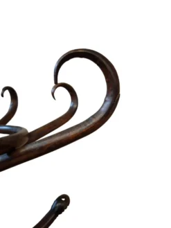 Porte-manteau élégant en colonne style Thonet