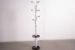 Porte-manteau moderniste