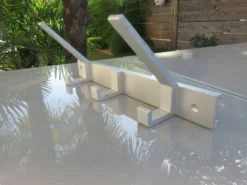 Porte manteau moderniste en aluminium années 70