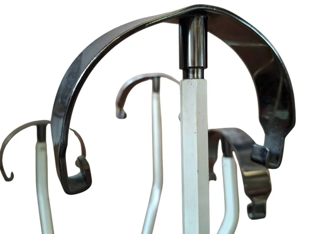 Porte-manteau modèle "Erato", de BBPR pour Artemide – Design Italien des années 60