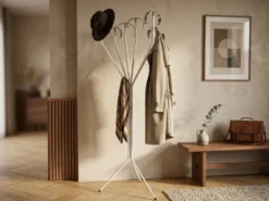 Porte-manteau modèle