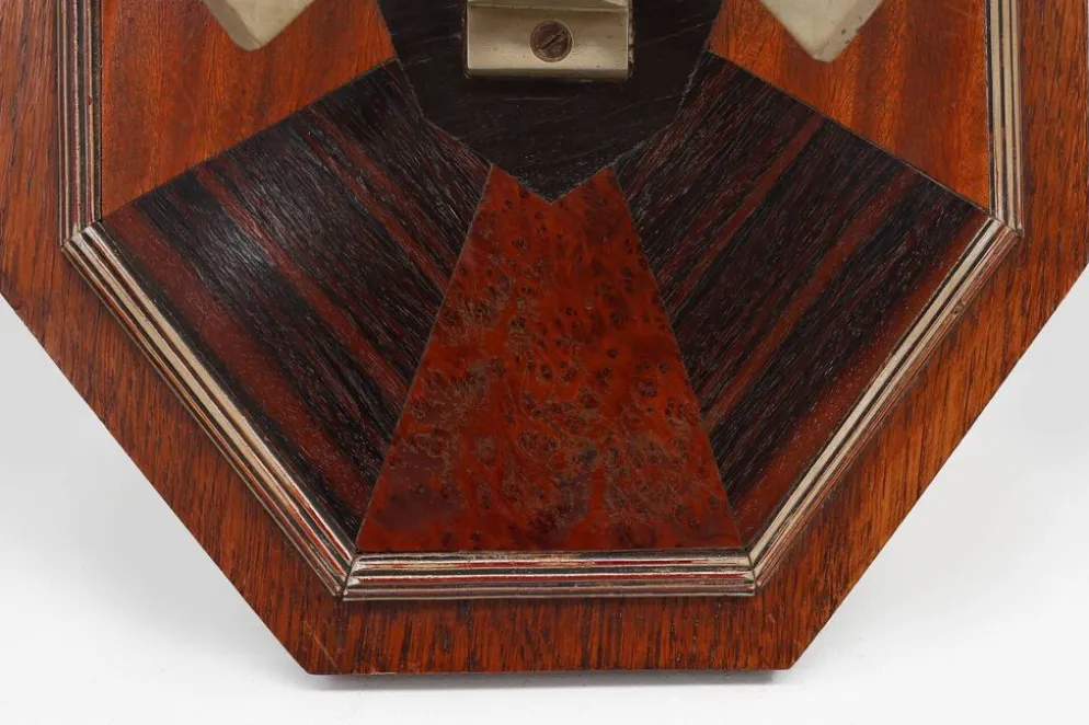 Porte-manteau mural Art Déco à marqueterie géométrique, France vers 1930