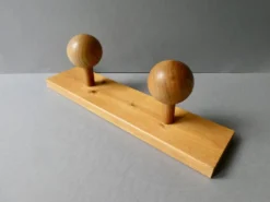 Portemanteau mural avec 2 patères boules en pin