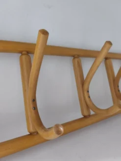 Porte-manteau mural bois courbé