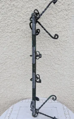 Porte-manteau mural brutaliste en fer forgé 10 patères, années 50