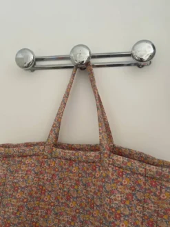 Porte manteau mural chromé