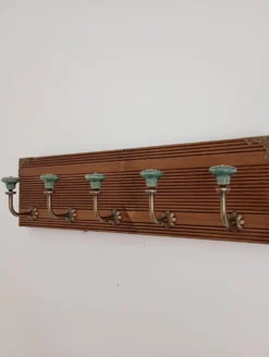 Porte-manteau mural 50 cm – 5 patères céramique vert style vintage
