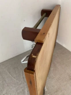 Porte-manteau mural en bois et miroir