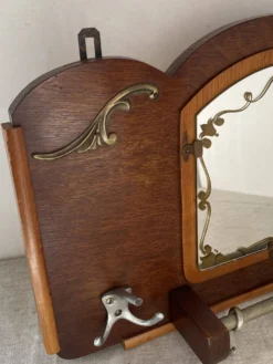 Porte-manteau mural en bois et miroir