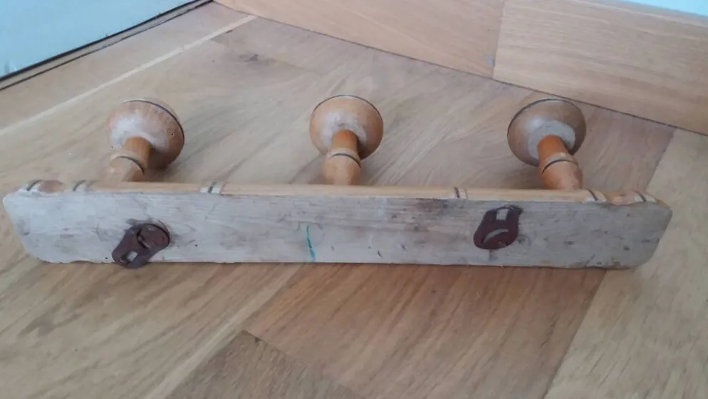 Porte manteau mural en bois façon bambou à 3 patères forme champignon