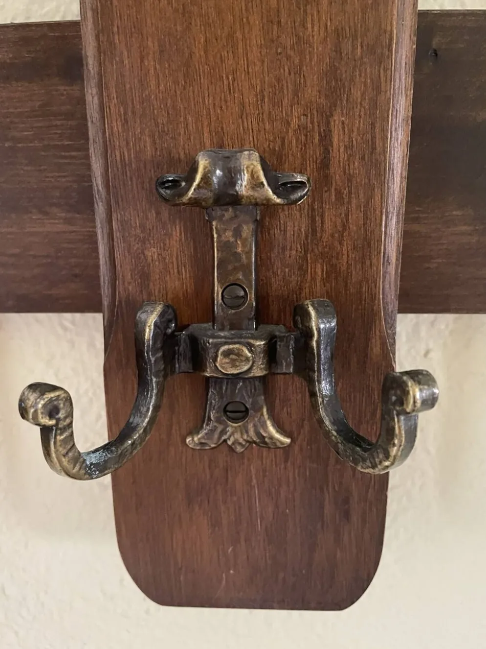Porte-manteau mural en bois vintage avec miroir