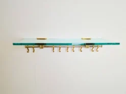 Porte-manteau mural en laiton et verre R14G de Peter Ghyczy, années 1980