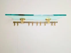 Porte-manteau mural en laiton et verre R14G de Peter Ghyczy, années 1980