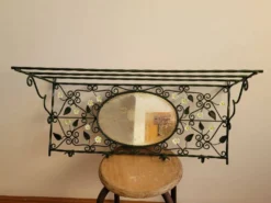 Porte-manteau mural en métal avec miroir et pâquerettes, fin années 50