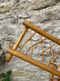 Porte manteau mural en rotin vintage