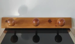 Porte-manteau mural 3 patères boules en pin massif – Design scandinave