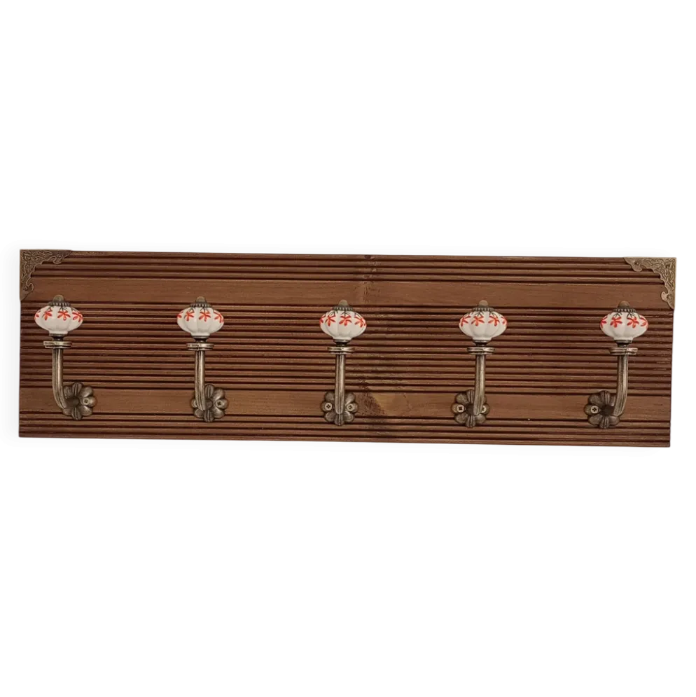 Porte manteau mural style vintage 5 patères céramique motifs floraux - bois
