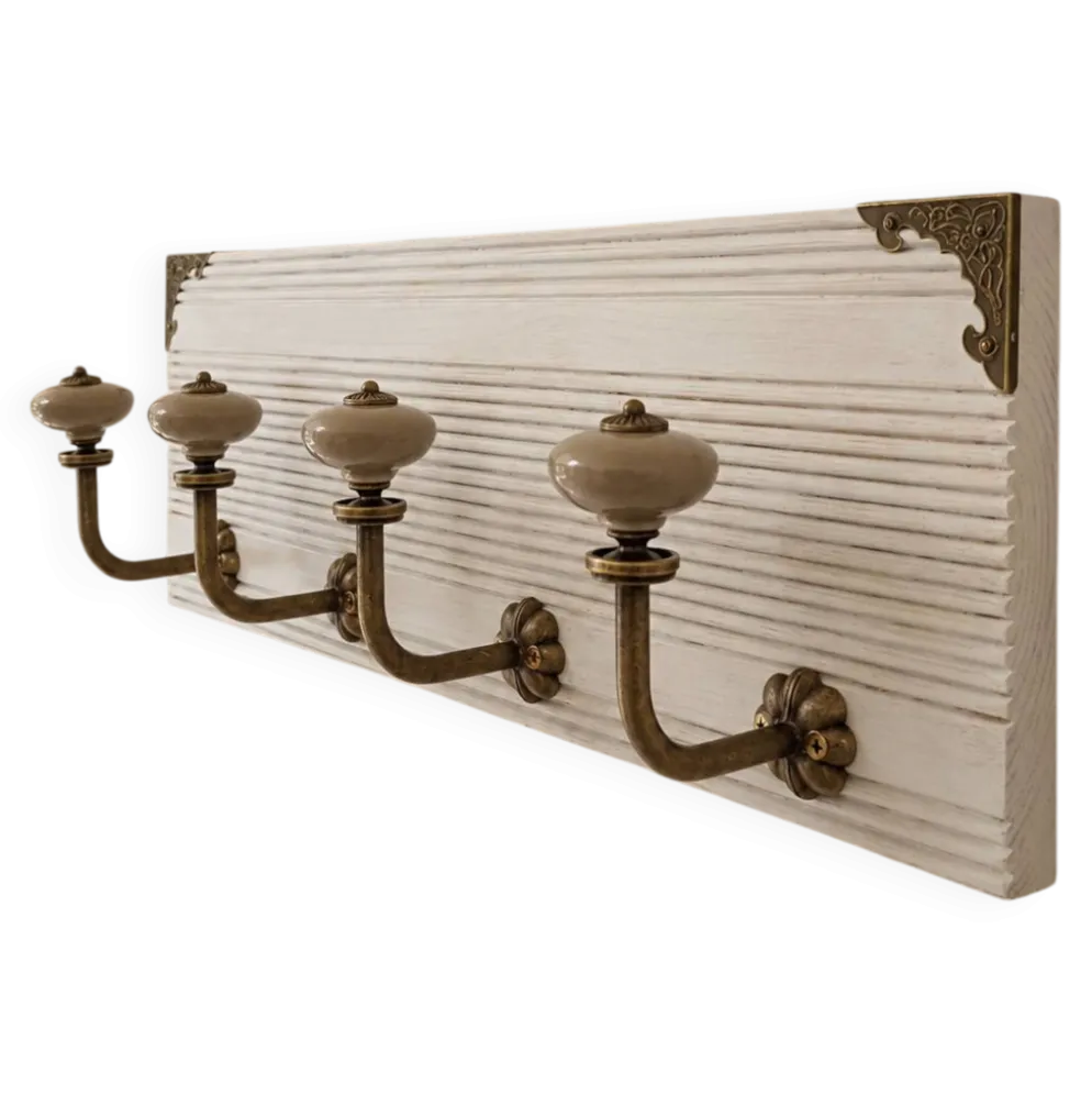 Porte-manteau mural vintage 40 cm – 4 patères en métal et boutons céramique