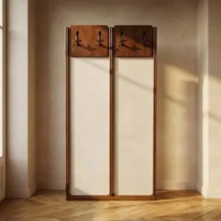 Porte-manteau mural vintage des années 50, panneaux en bois et crème, Tchécoslovaquie, 175 x 90 x 7 cm