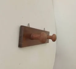 Porte manteau mural vintage en bois