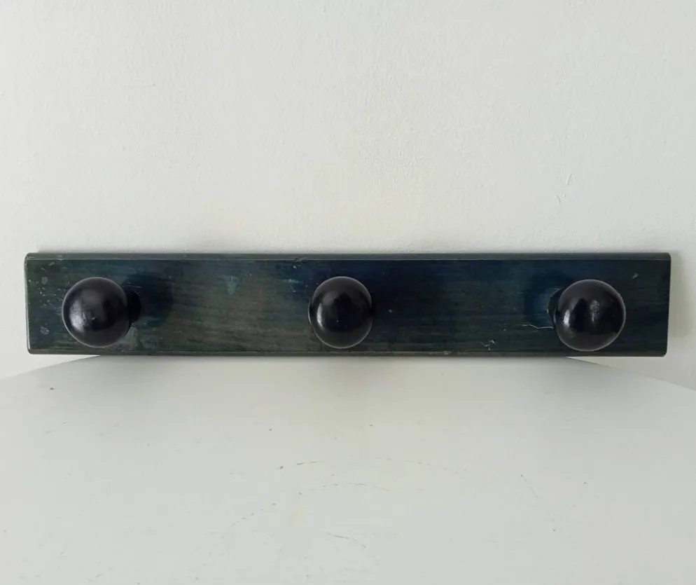 Porte manteau mural vintage en bois laqué années 60
