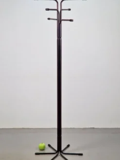 Porte-manteau noir Rigg par Tord Bjorklund pour Ikea