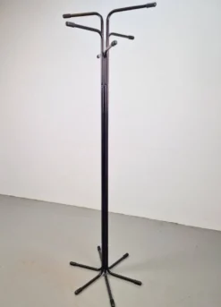 Porte-manteau noir Rigg par Tord Bjorklund pour Ikea