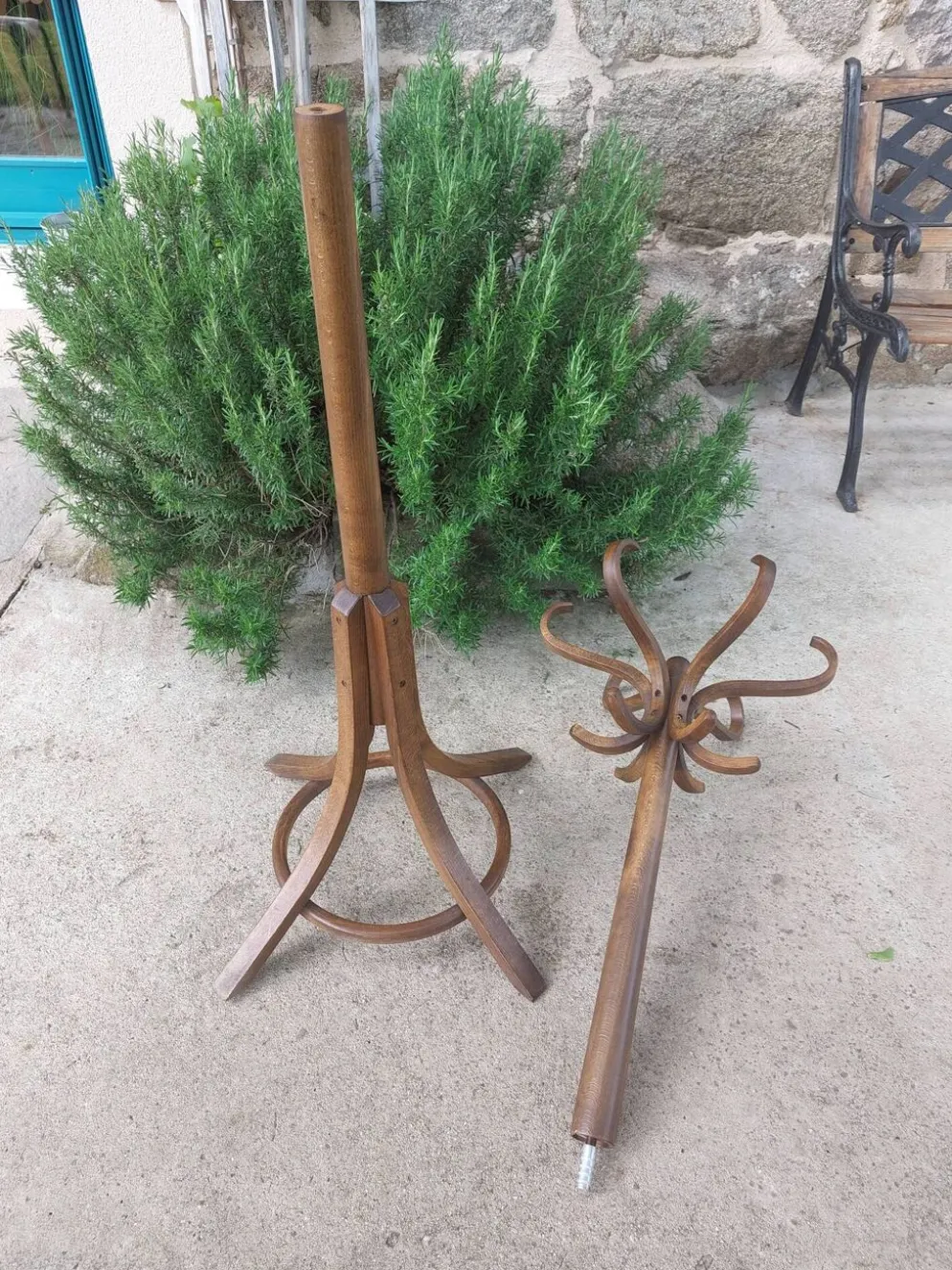 Portemanteau perroquet bois massif, style baumann