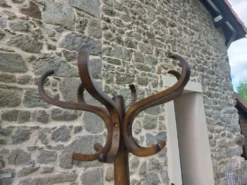Portemanteau perroquet bois massif, style baumann