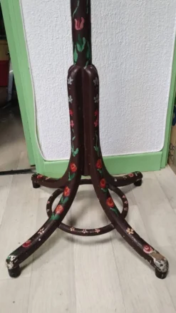 Portemanteau perroquet en bois massif, décor floral peint