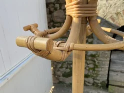 Portemanteau perroquet en rotin 1970
