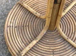 Portemanteau perroquet en rotin 1970
