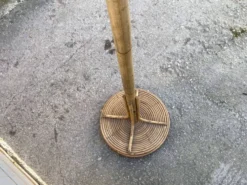 Portemanteau perroquet en rotin 1970