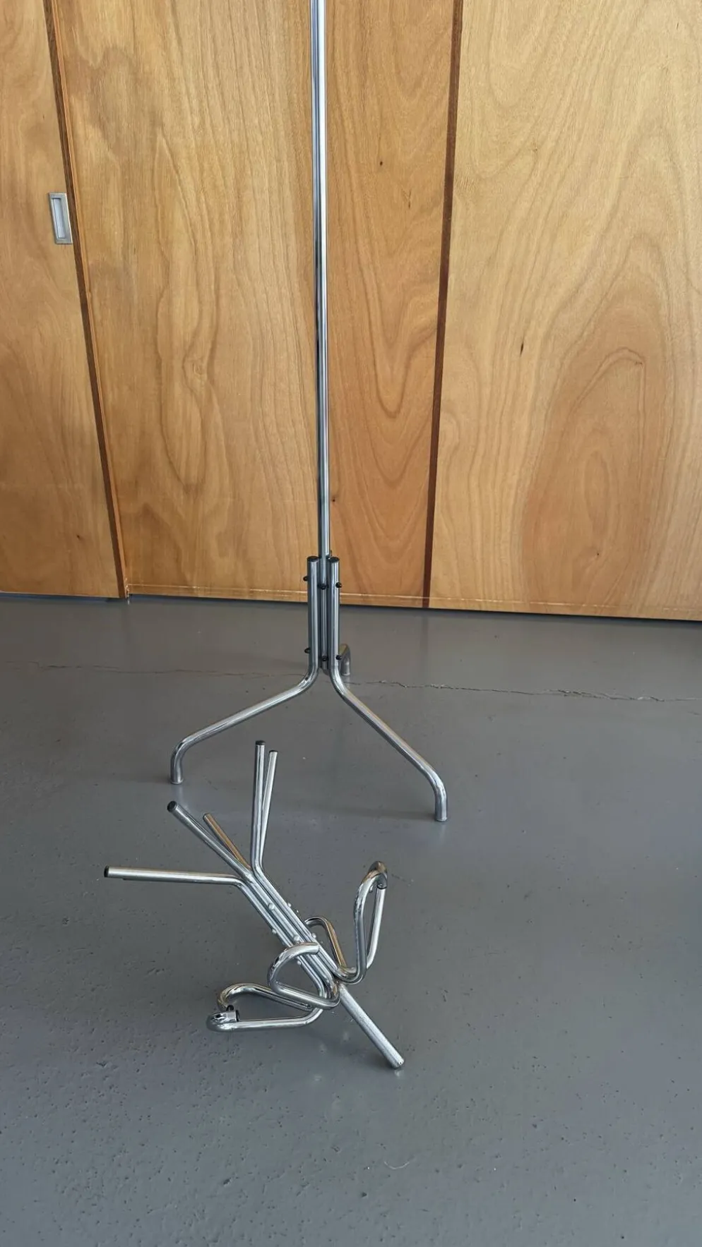 Portemanteau perroquet métal chromé