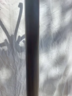 portemanteau perroquet, teinte bois foncée