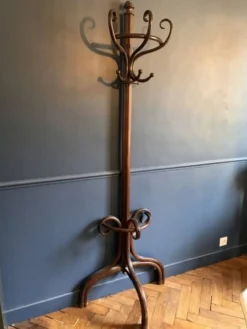 Portemanteau perroquet Thonet en bois courbé