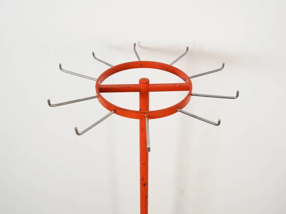 Porte-manteau pivotant sur roulettes, design danois, années 1970, fabriqué au Danemark
