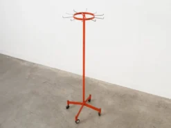 Porte-manteau pivotant sur roulettes, design danois, années 1970, fabriqué au Danemark
