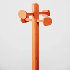 Porte-manteau porte-parapluie vintage des années 60 en bois orange mid-century