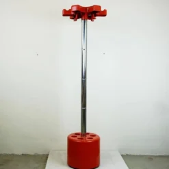 Porte-manteau rouge en plastique et chrome VIP par Lucci et Orlandini pour Velca Italie