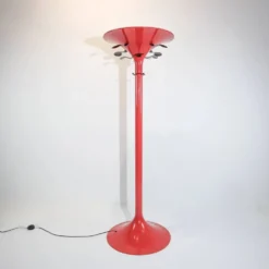 Porte-manteau rouge vif - lampadaire par BBPR pour Kartell, années 1970
