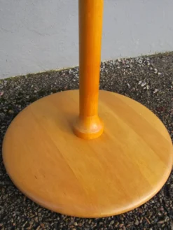 Porte manteau scandinave en bois par Nanna Ditzel