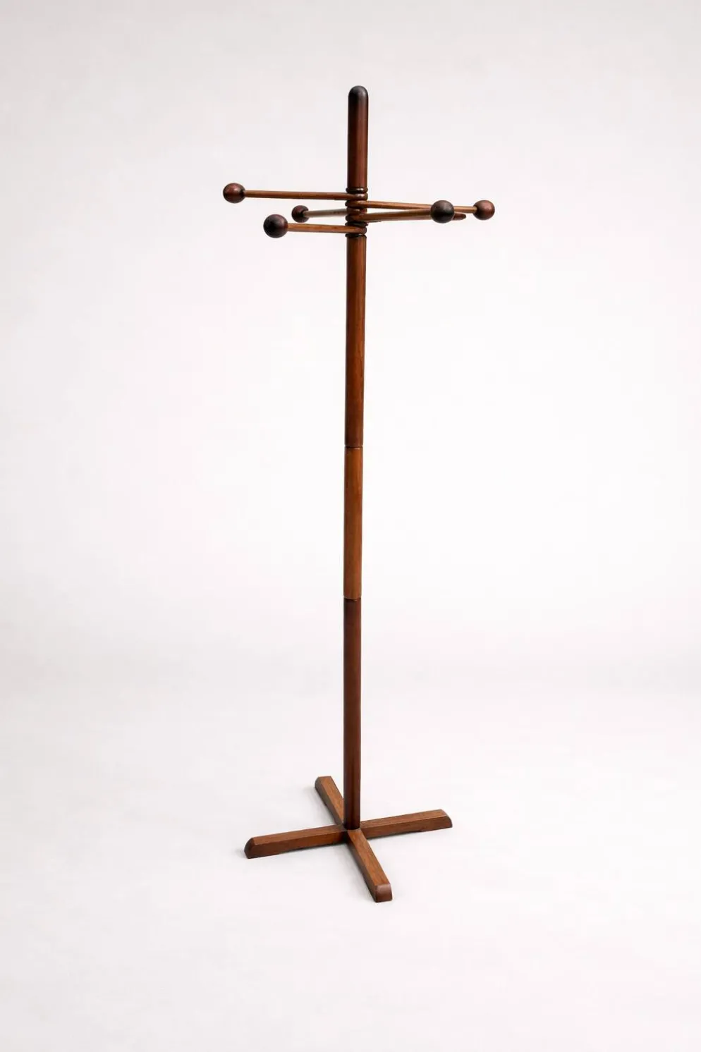 Porte-manteau sculptural en bois – design moderniste années 60