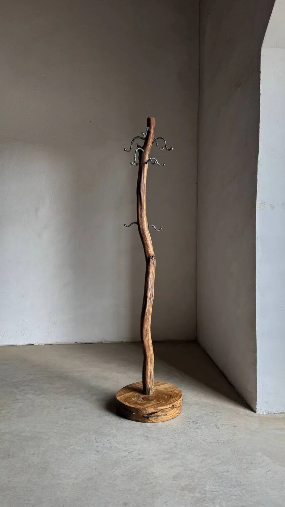 Porte-manteau sculptural - Porte-manteau en bois de chêne