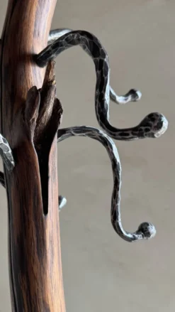 Porte-manteau sculptural - Porte-manteau en bois de chêne